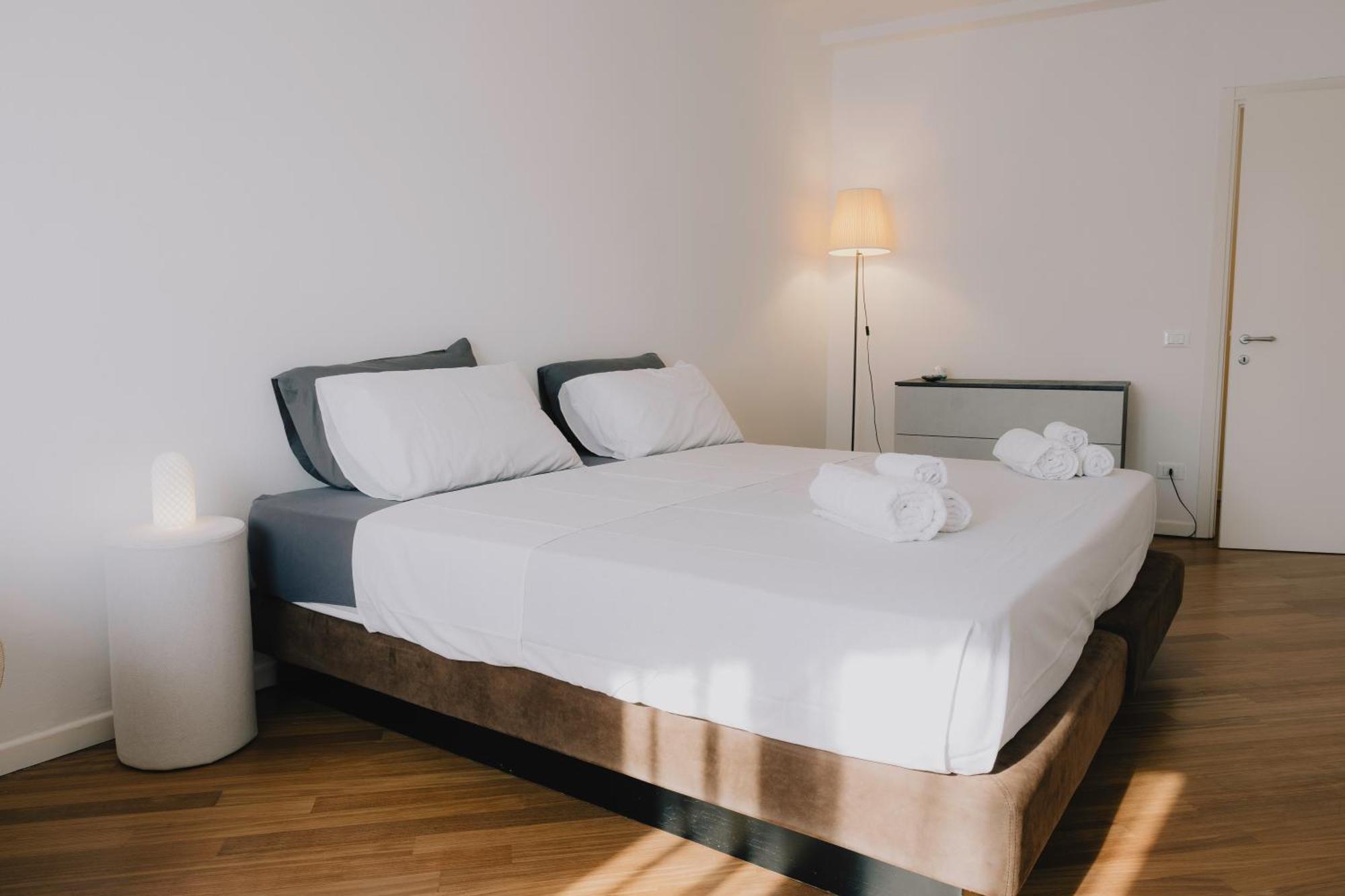 Cavour Luxury Apartments Verona Exteriör bild
